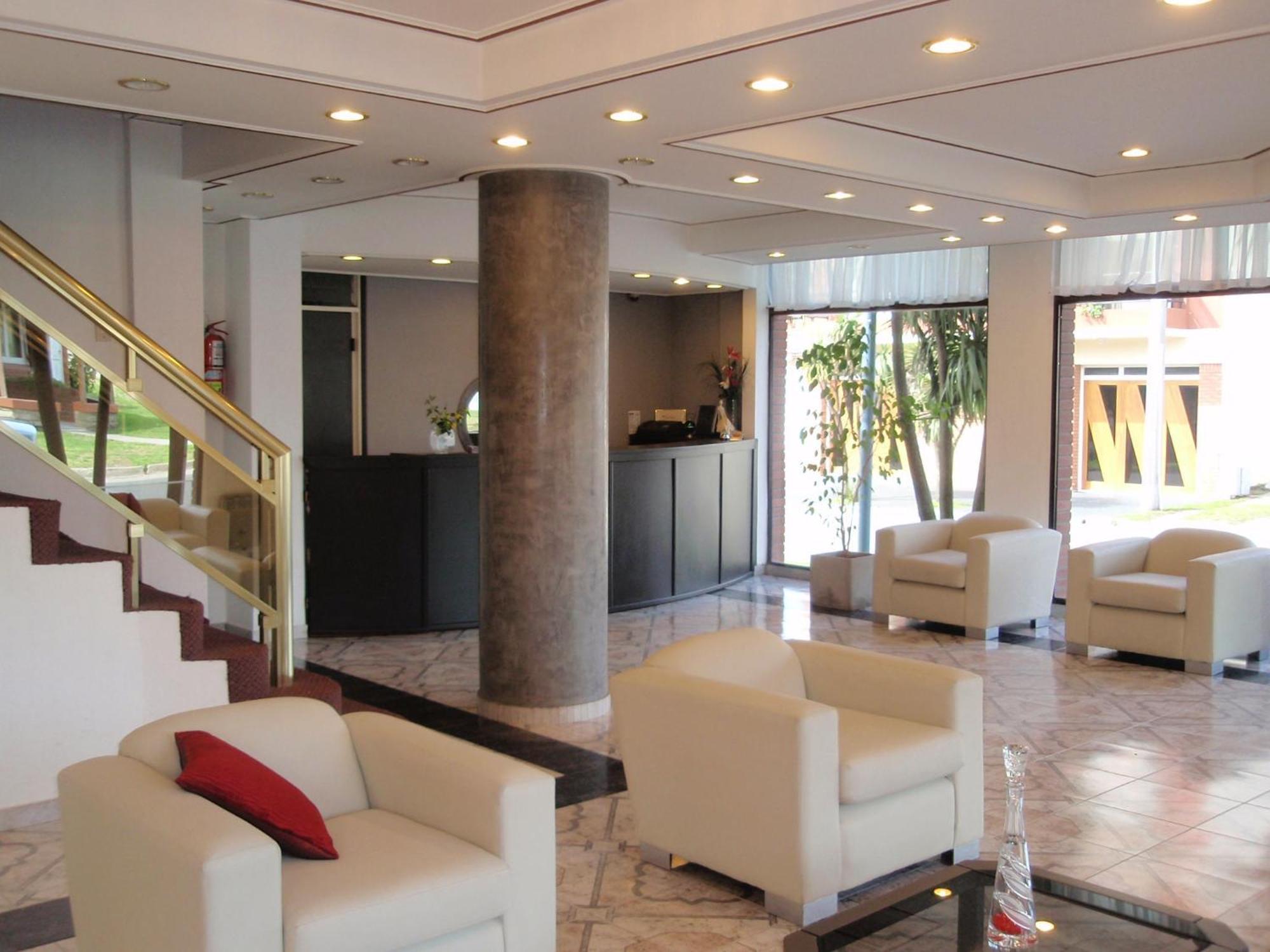 Montecarlo Hotel & Apart Мар дел Плата Екстериор снимка
